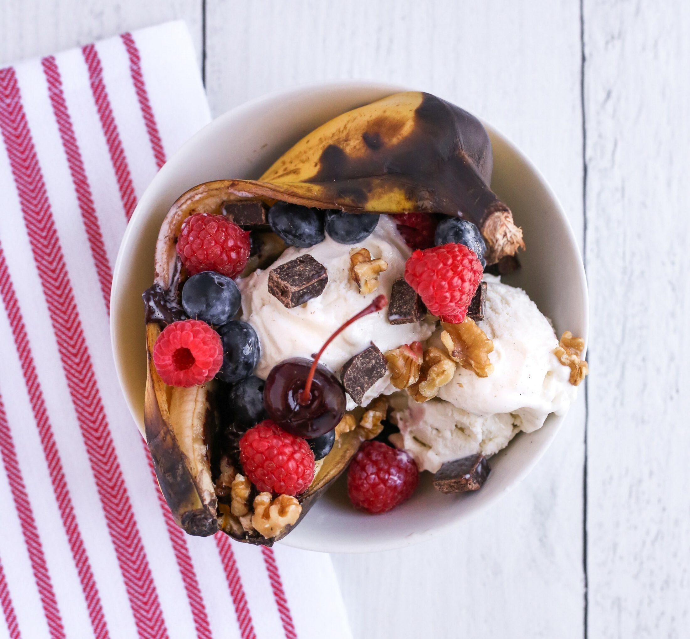 Grilled Banana Split with Vanilla Ice Cream - Jilbert™ Dairy